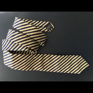Brooks Brothers striped rep tie